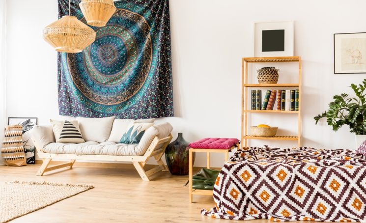 Ethnic,Accessories,In,Modern,Room,Interior,With,Bed,And,Sofa